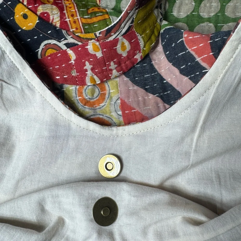 Kantha Shoulder Bag Lightweight Snap Closure